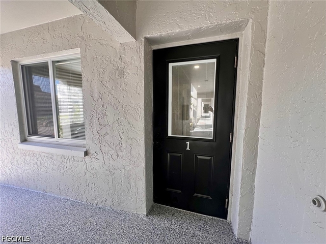4102 Se 19th Place - Photo 1