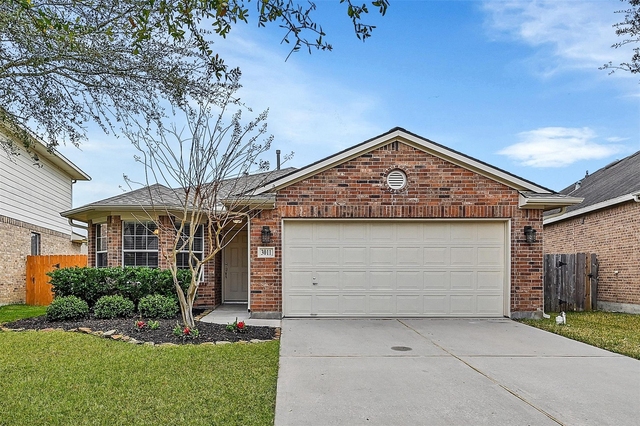 3011 Crescent Oaks Park Lane - Photo 1