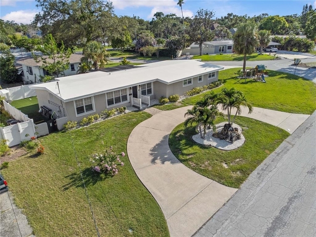327 Sunny Lane - Photo 1