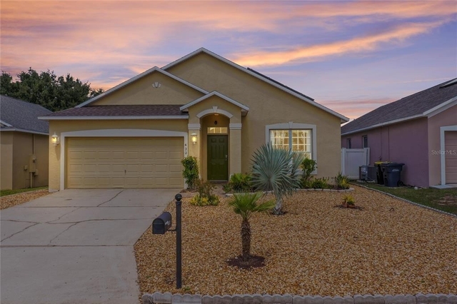 422 Graystone Boulevard - Photo 1