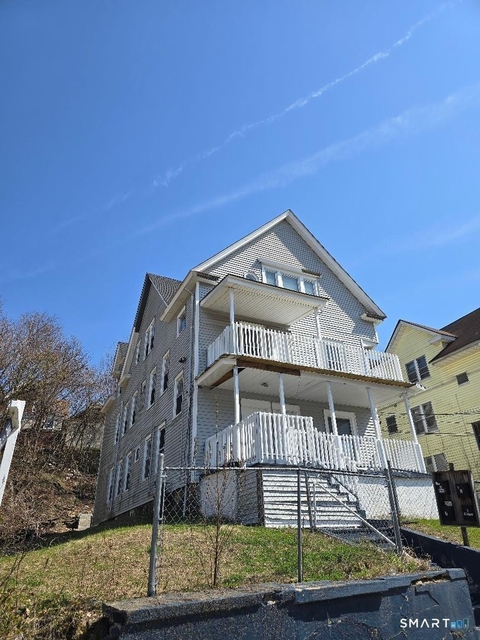 154 Plaza Avenue - Photo 1
