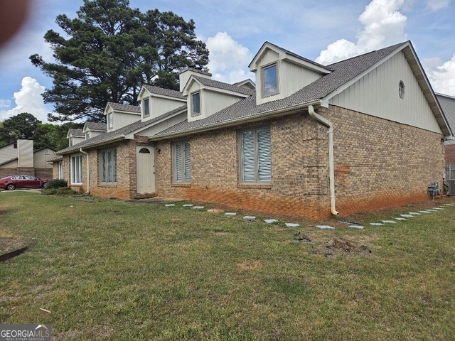 2120 Fieldstone View Court Se - Photo 1