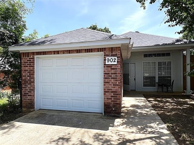 902 Mack Place - Photo 1