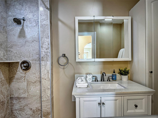 141 Rutland Boulevard - Photo 1