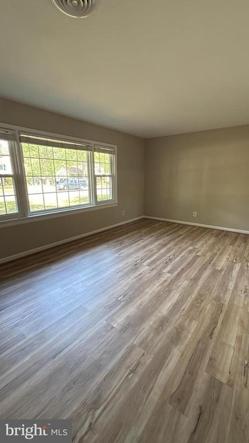 521 Laurel Avenue - Photo 1