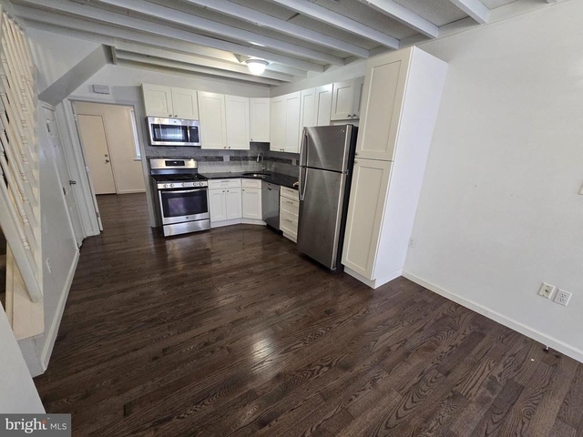 712 S Randolph Street - Photo 1