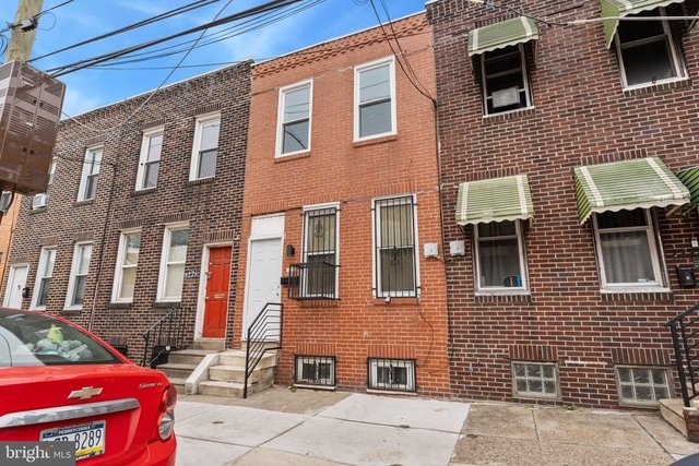 2224 E Clearfield Street - Photo 1