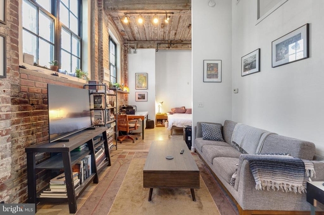 1737 N Howard Street - Photo 1