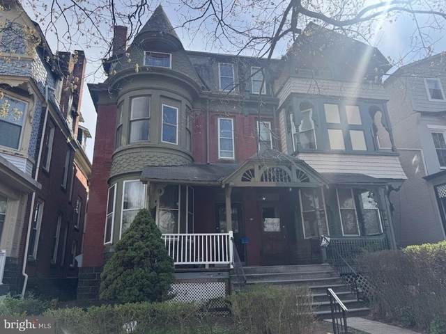 554 E High Street - Photo 1