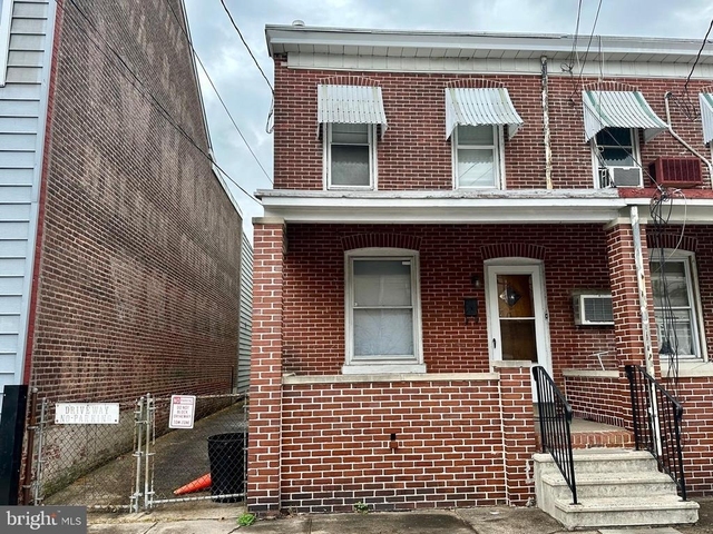 705 Anderson Street - Photo 1