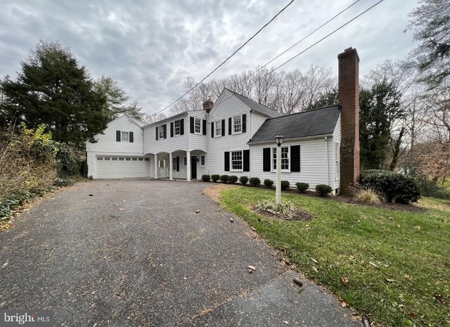 7309 River Road - Photo 1
