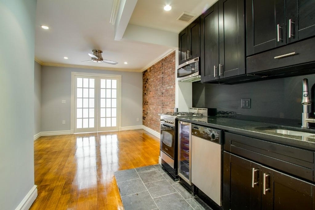 444 West 52nd Street - Photo 1