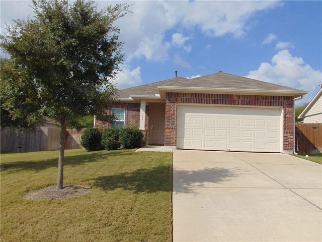 124 Hollis Ln - Photo 1