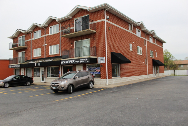 5119 W 159th Street - Photo 1