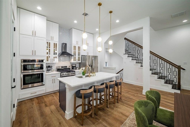 1305 E 27th Street - Photo 1