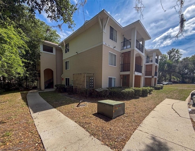 3921 Sw 34th Street - Photo 1
