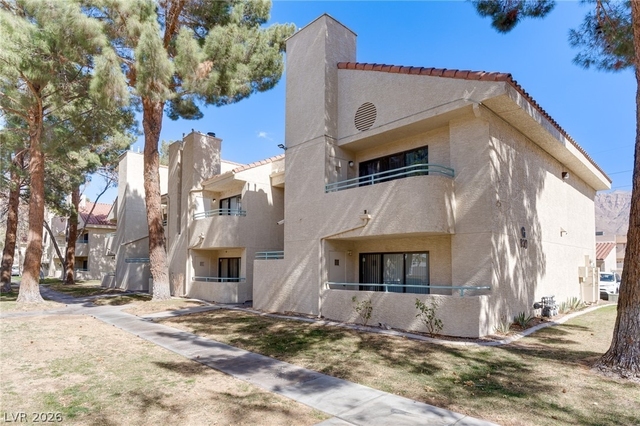 830 N Sloan Lane - Photo 1