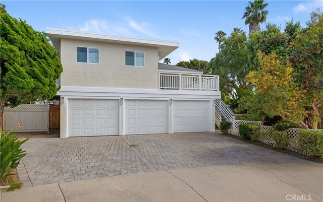 928 Seaside Court - Photo 1