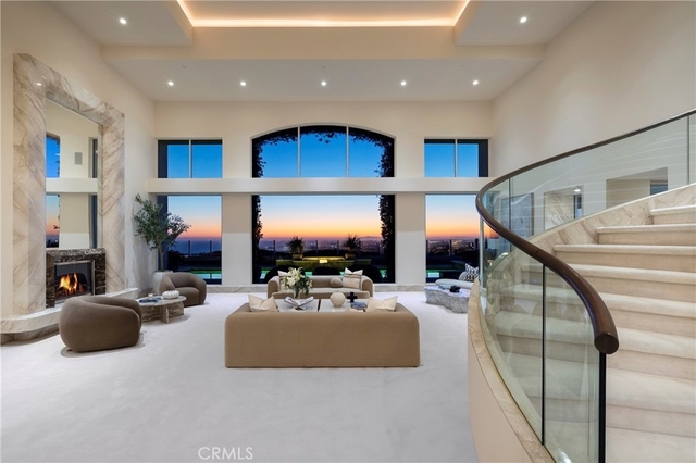 3 Seashell - Photo 1