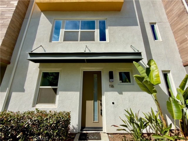 977 E Mason Lane - Photo 1