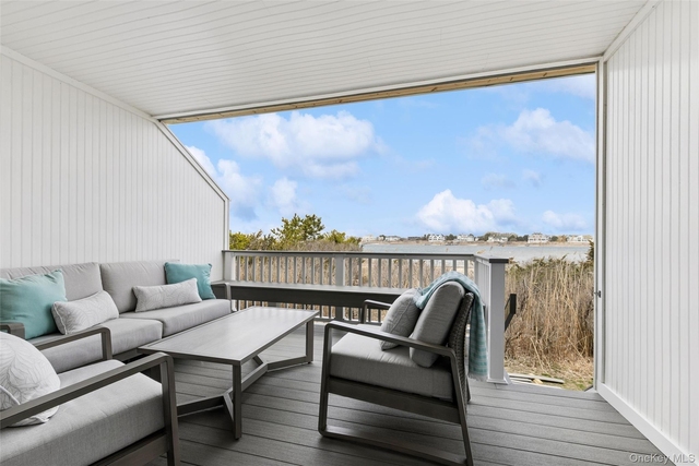 274 Dune Road - Photo 1