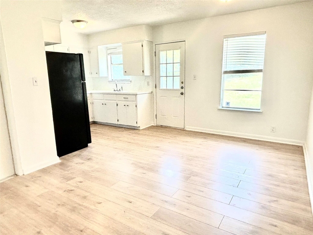 1708 Pennsylvania Ave - Photo 1