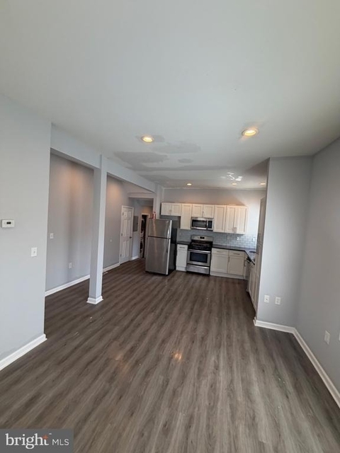 102 Ridgway Street - Photo 1