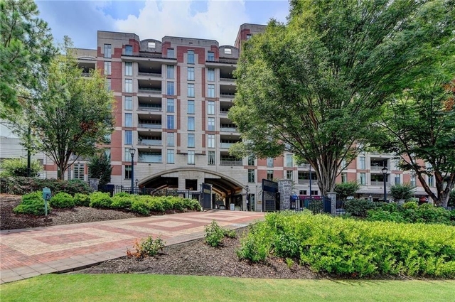 250 Park Avenue West Nw - Photo 1