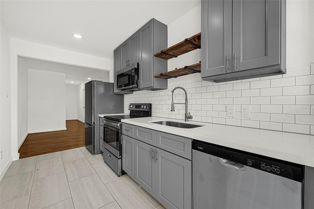 6620 Lawndale Street - Photo 1