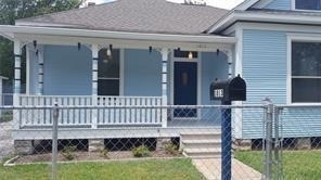 1813 Gentry Street - Photo 1