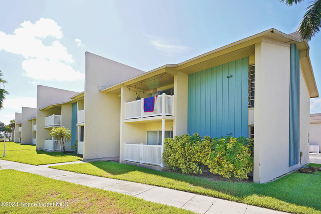 250 N Banana River Drive N - Photo 1