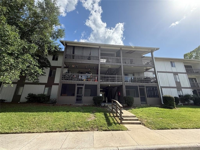 6519 W Newberry Road - Photo 1