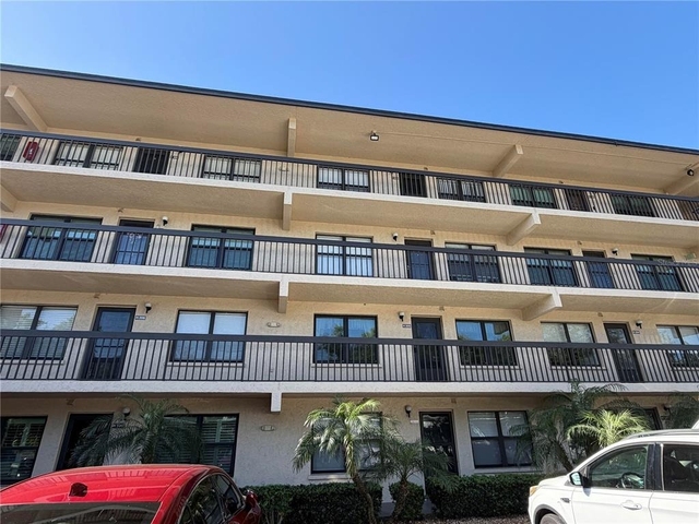 515 W 30th Avenue - Photo 1