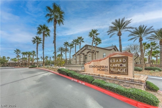 8250 N Grand Canyon Drive - Photo 1