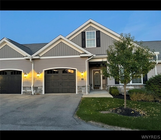 5281 Chestnut Ridge - Photo 1
