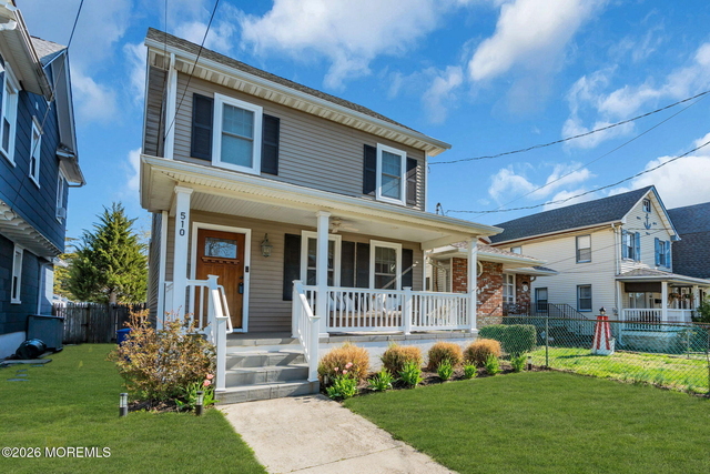 510 Lareine Avenue - Photo 1