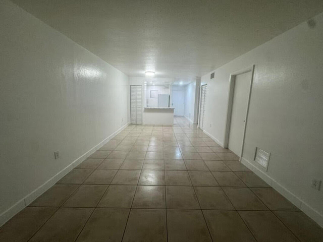 5525 Sw 41st Street - Photo 1