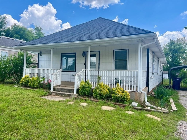 9904 Se 43rd Street - Photo 1