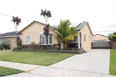 15754 Faculty Avenue - Photo 1