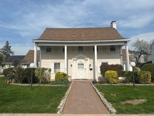 8865 192nd Street - Photo 1