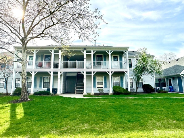 196 Wycoff  W Way - Photo 1