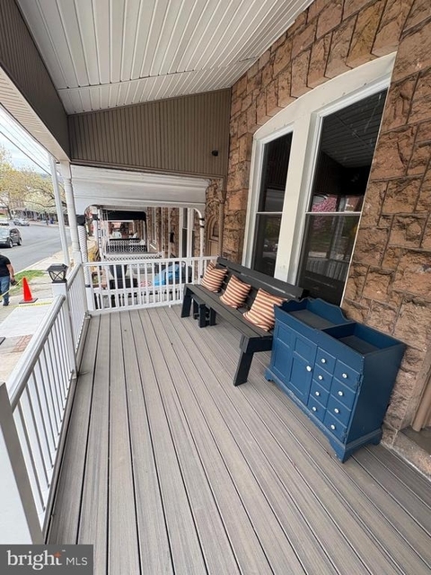 1372 Perkiomen Avenue - Photo 1
