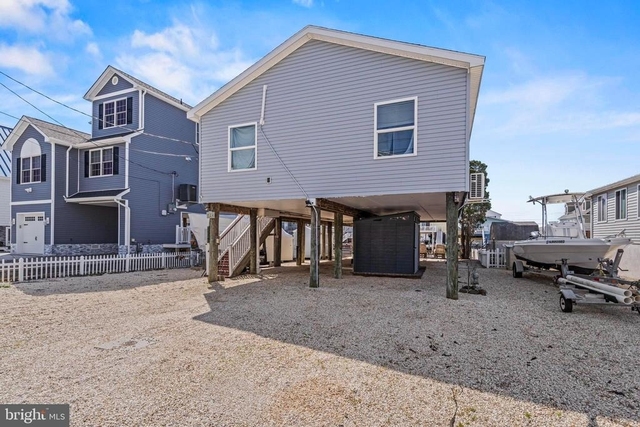 128 E Dory Drive - Photo 1