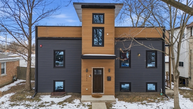 2307 Lake Street - Photo 1