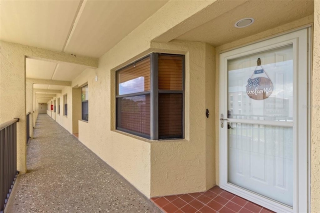 5817 Park Street N - Photo 1