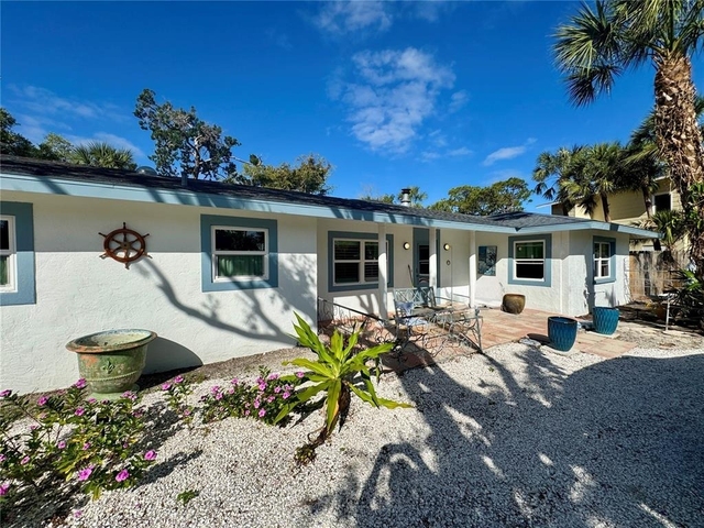 7372 Melaleuca Way - Photo 1