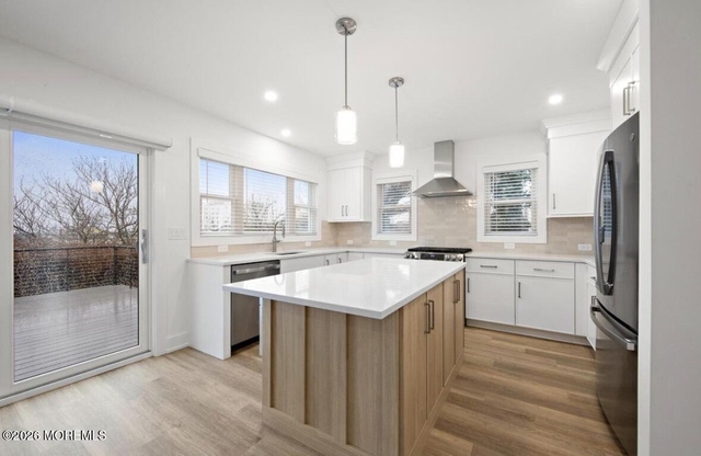 427 Hoyt Street - Photo 1