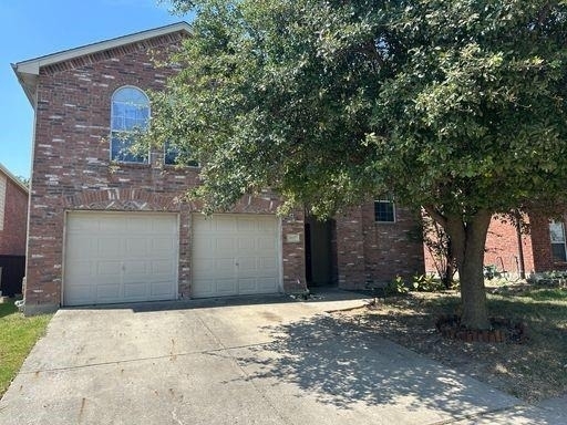1117 Acacia Drive - Photo 1