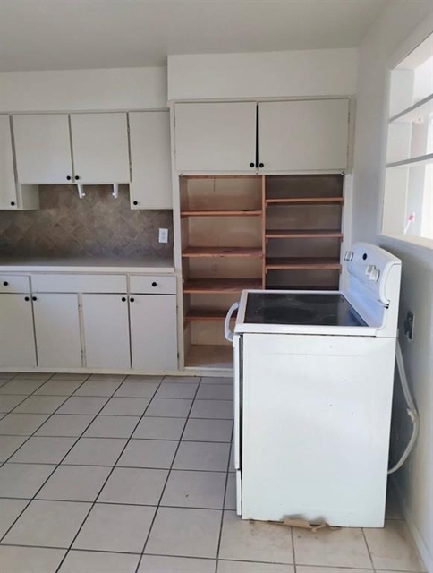 2216 Dixon Road - Photo 1