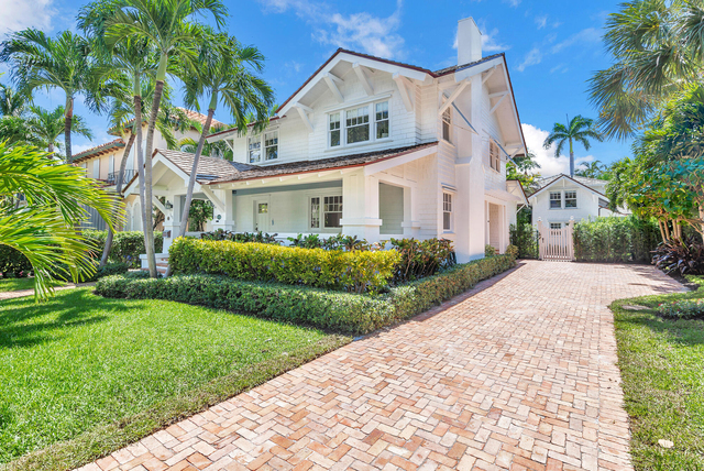 142 Seabreeze Avenue - Photo 1